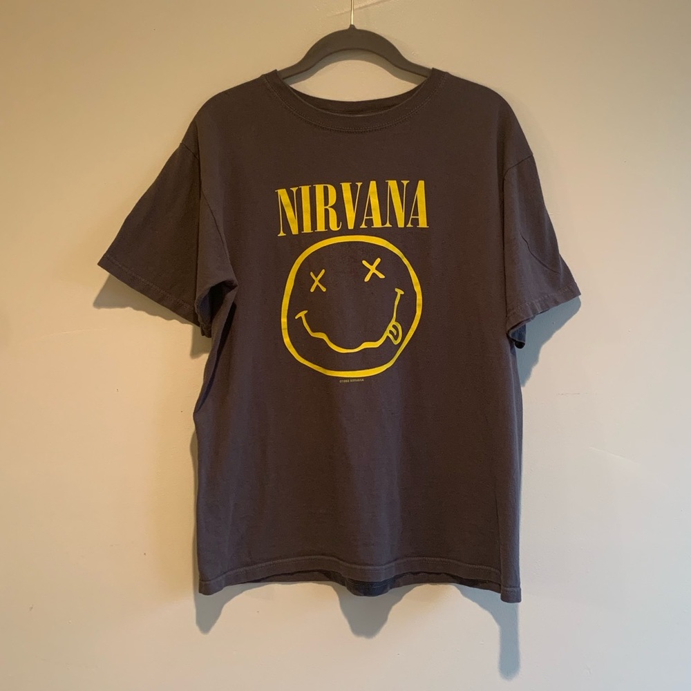 NIRVANA BAND SHIRT